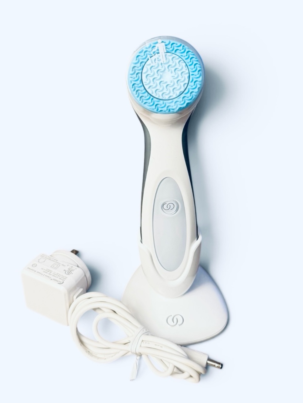 NuSkin ageLOC Facial Cleansing Device & Charger
